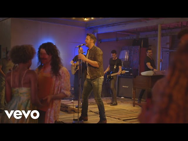 Luke Bryan - Knockin' Boots (Behind The Scenes)