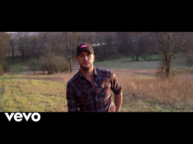 Huntin' Fishin' and Lovin' Everyday - Official Music Video